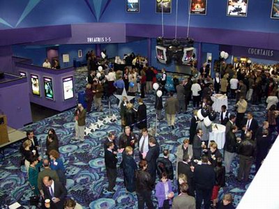 EMagine Novi - Lobby (newer photo)